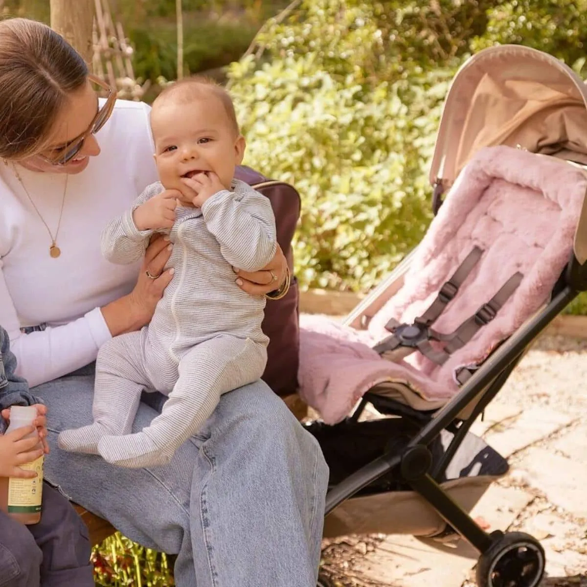 OiOi Reversible Cozy Fleece Pram Liner - Garden Party