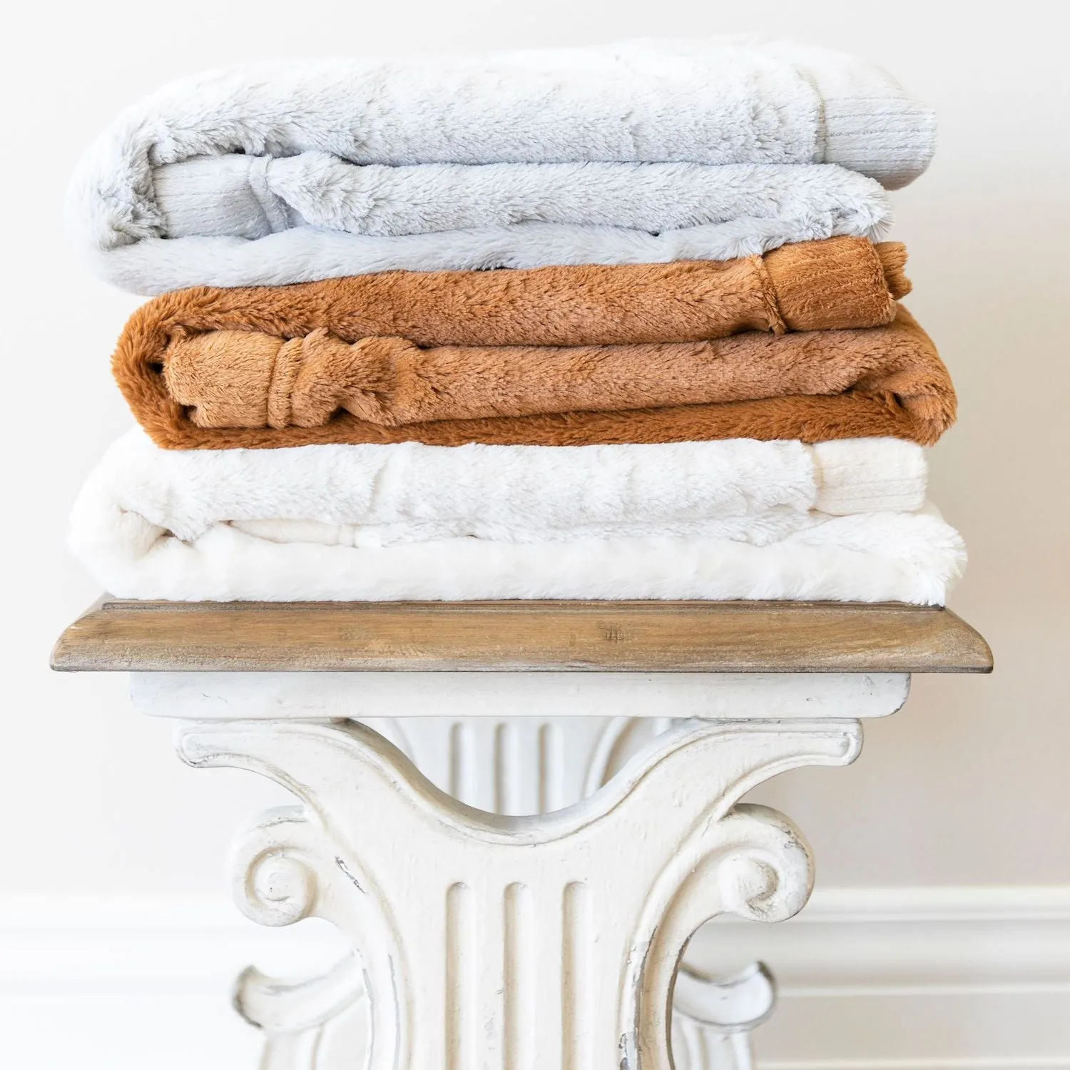 Saranoni Lush Receiving Blanket | Camel