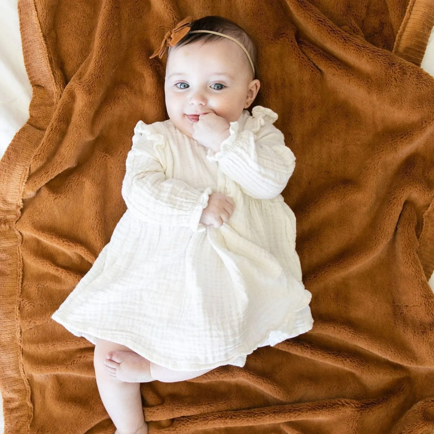 Saranoni Lush Receiving Blanket | Camel